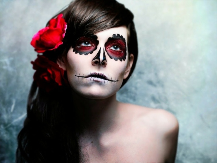 interesting Halloween woman make-up