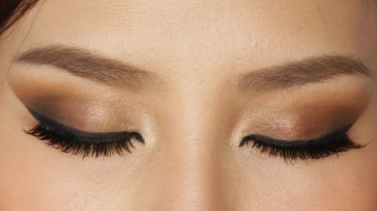 makeup brown eyes discreet eyeliner idea