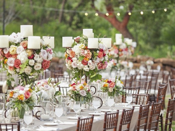 deco table outdoor wedding pink flowers