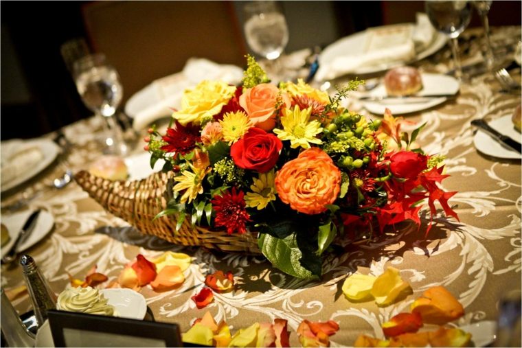 weddings outside deco of autumnal table