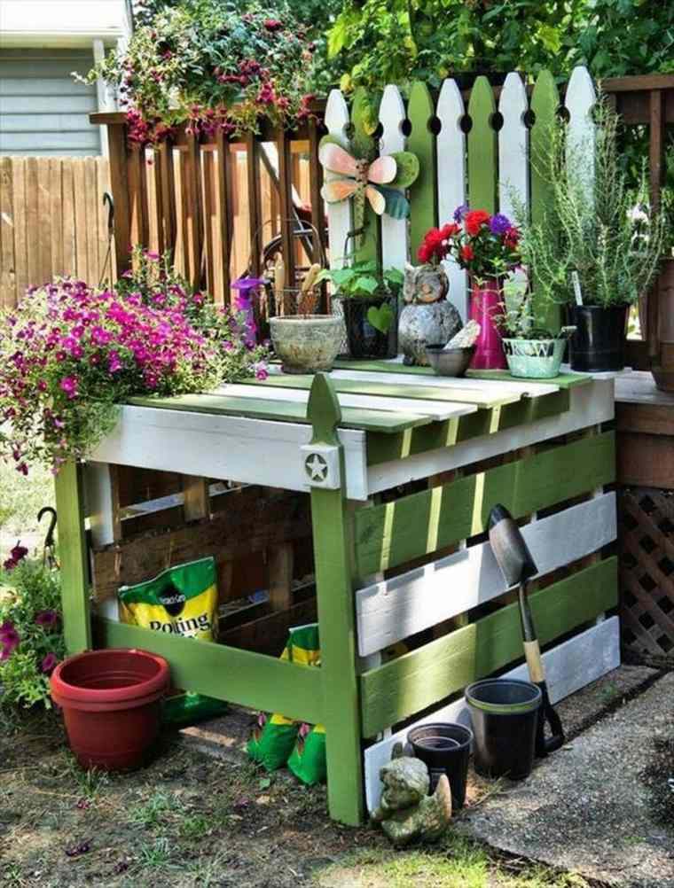 stand-in pallet-store tools garden-idee