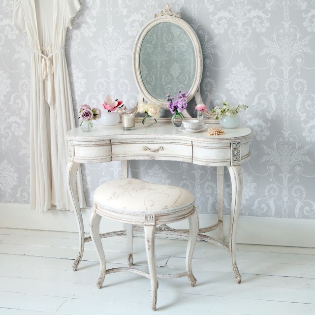 møbler-roms-Shabby-Chic-frisør-hvitt