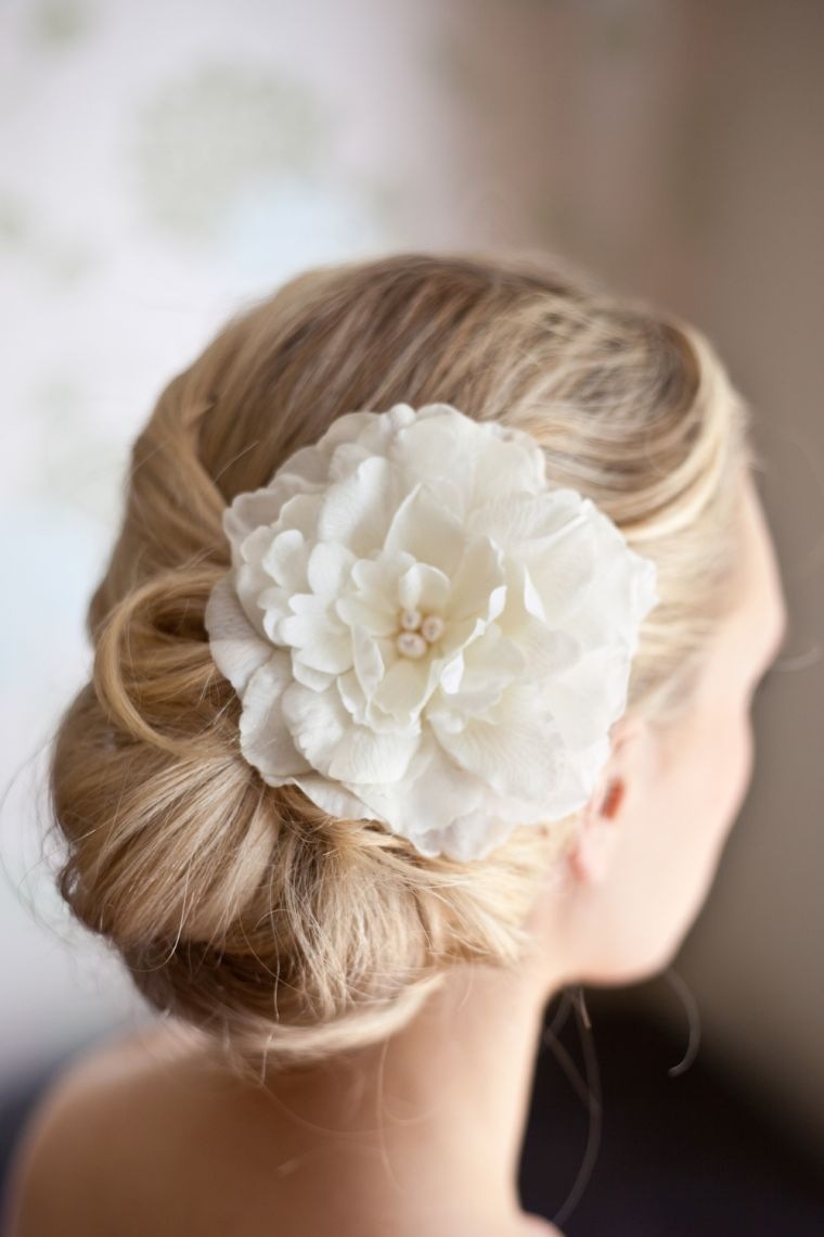 bun model wedding hairstyle