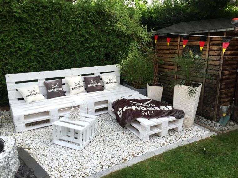 model-furniture pallet lounge garden-a-do