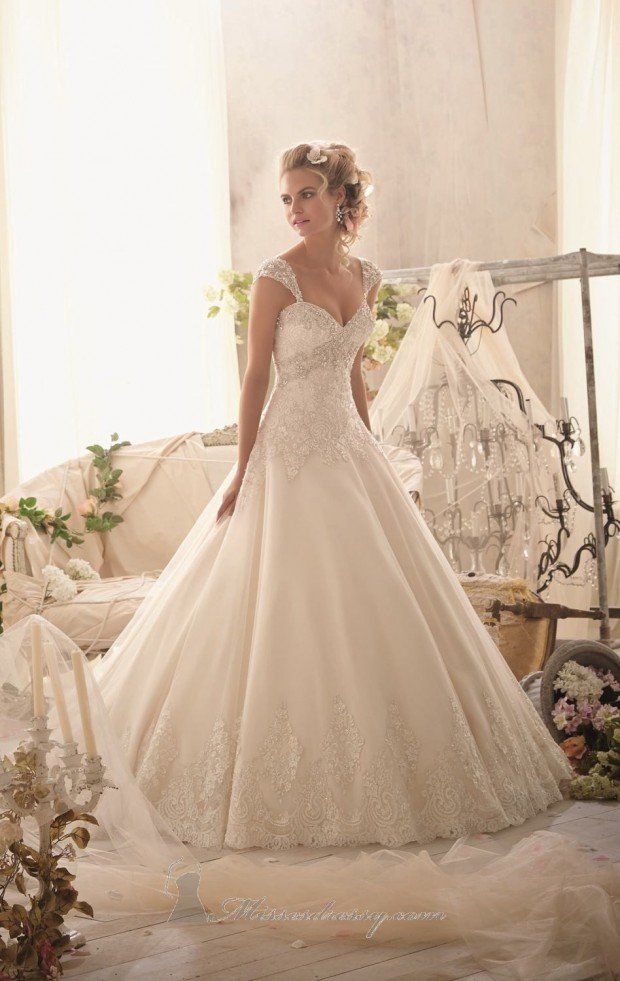 glamorous wedding dress pattern