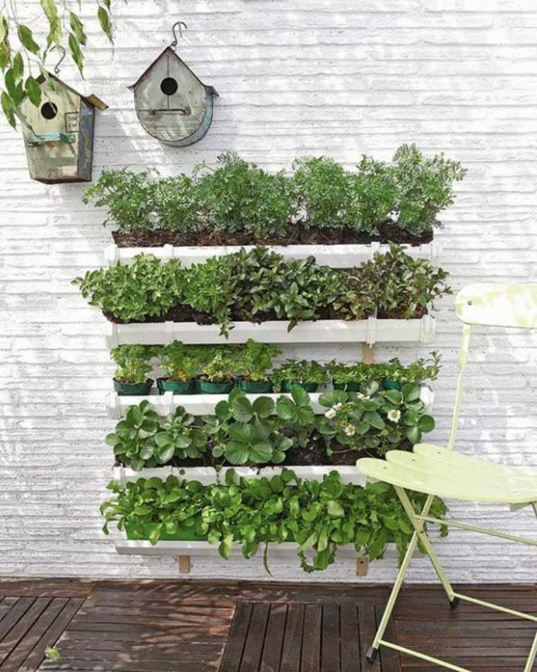 baque with flowers plant wall vertical garden