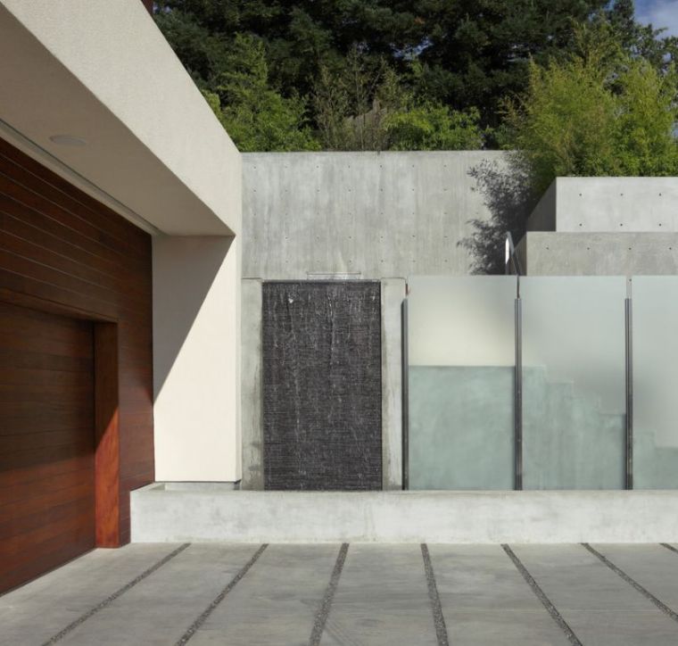 wall of'eau jardin-design-moderne-beton-verre-idee