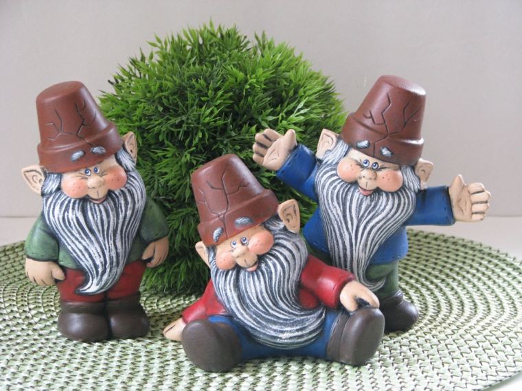 dwarf garden statuette in flower pot hat