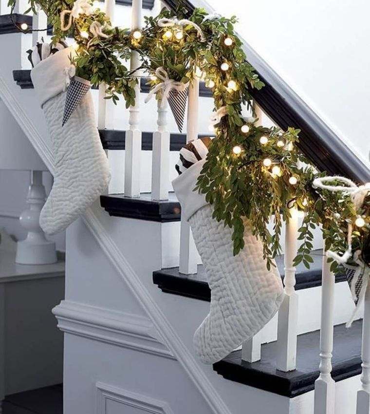 christmas deco stairway socks white light guilrandes