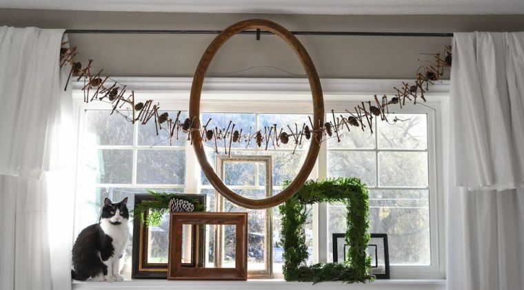 christmas deco window garland natural frame idee