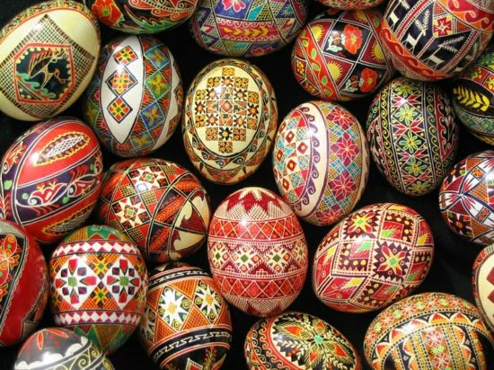 telur easter tradisional