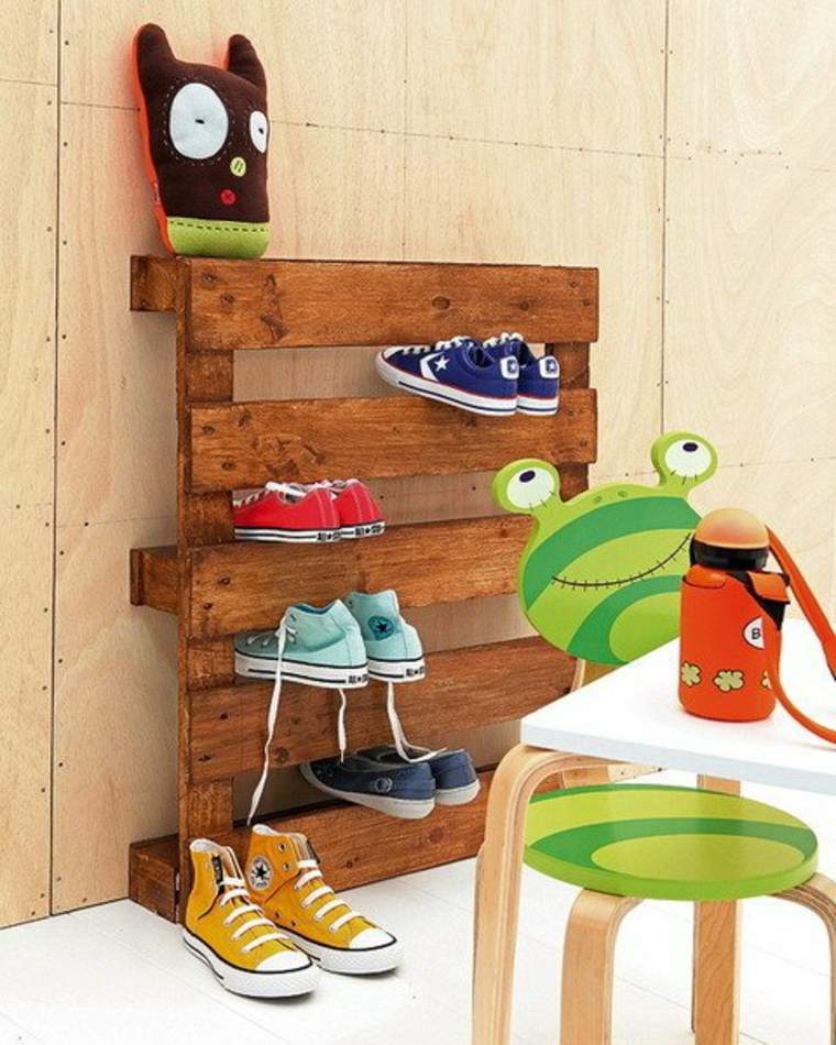 pallet for shoe storage