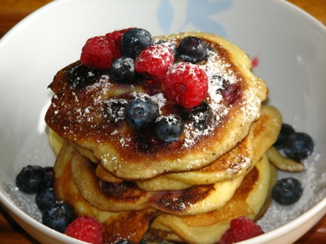 romantiska frukost pannkakor