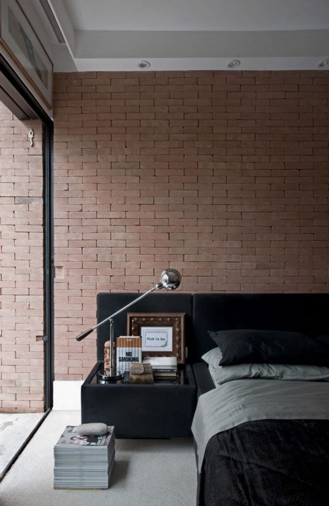 wallpaper-brick-bedroom-bed-industrial-style-3d-bedding-light gray-black wallpaper