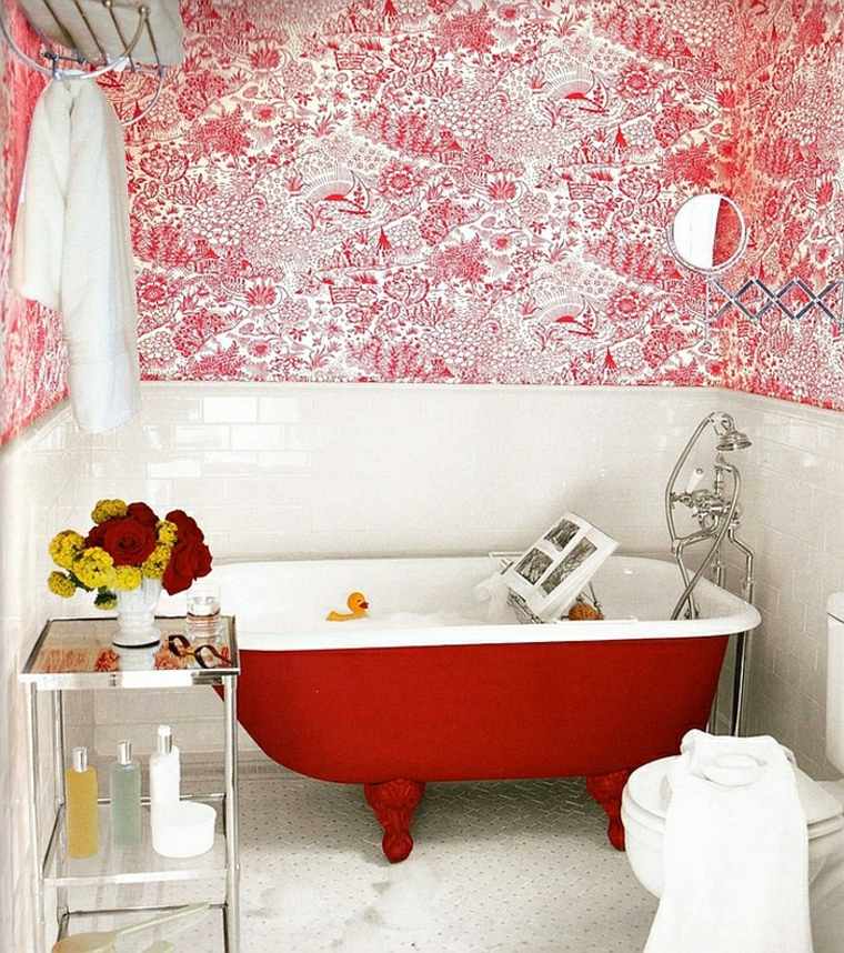 red white bathroom deco bathtub flowers