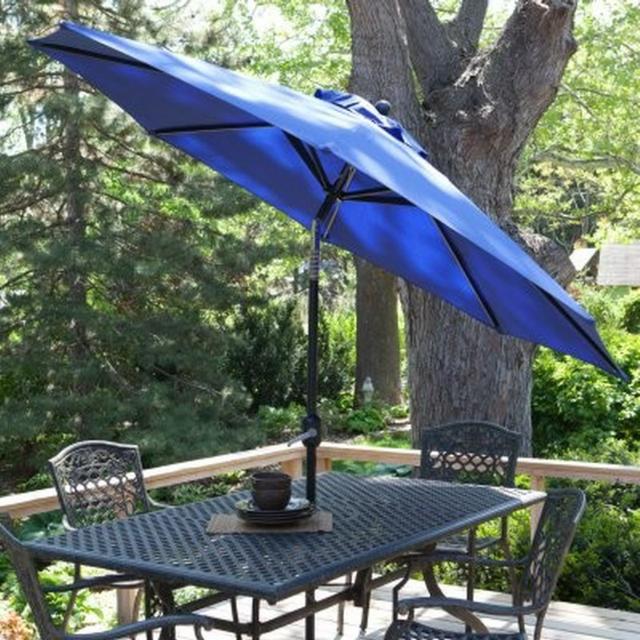 balcony umbrella classic table