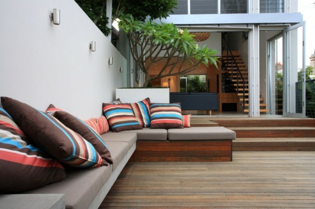 patio design platform wood integrated seating