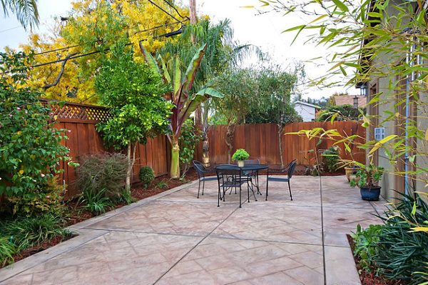 patio small garden house tiling