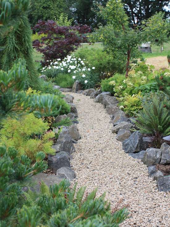 garden landscape stones