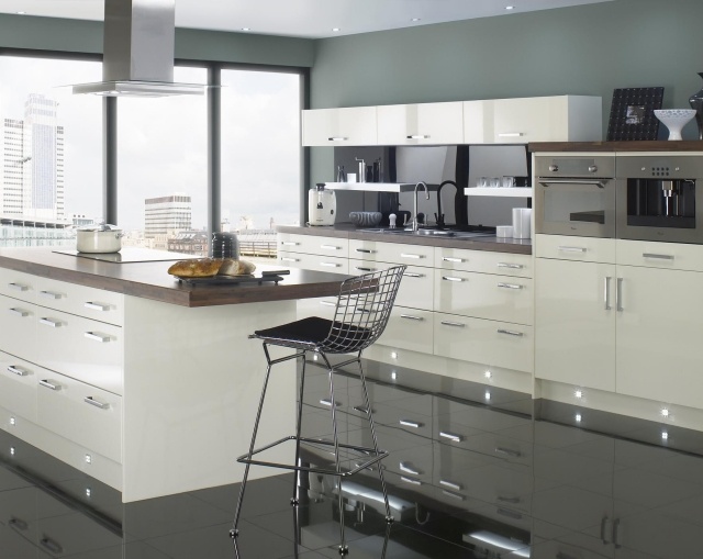 Paint-kitchen-color-gray quartz-trend