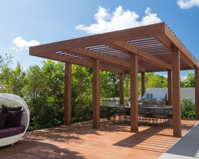 moderne have pergola