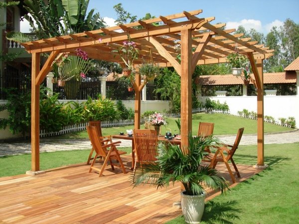 lesena talna pergola