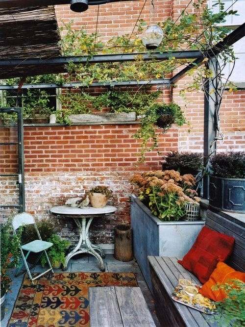 small brick deco terrace