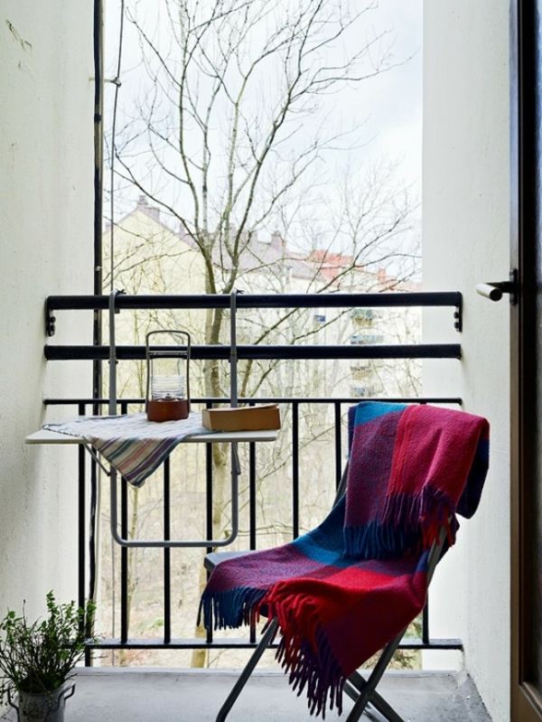 small balcony chair idea