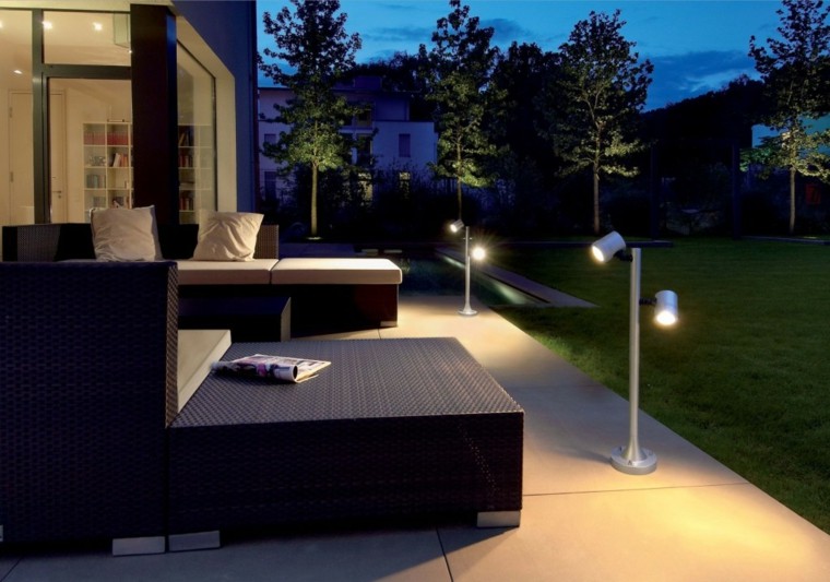 garden lamp post modern style decoration