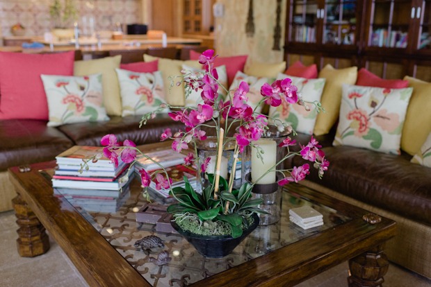 small pink orchidee coffee table living room