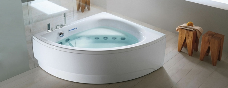 small bath d'angle design moderne