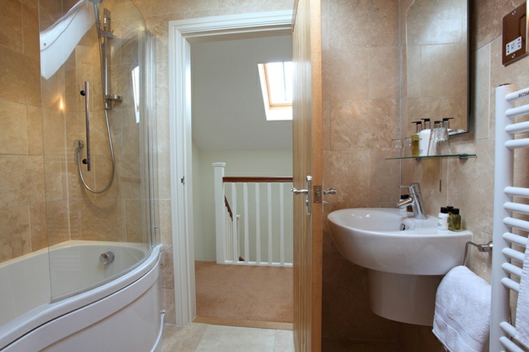 small bathrooms travertine beige