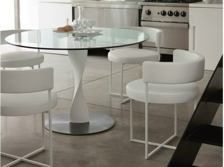 small round dining table Porada