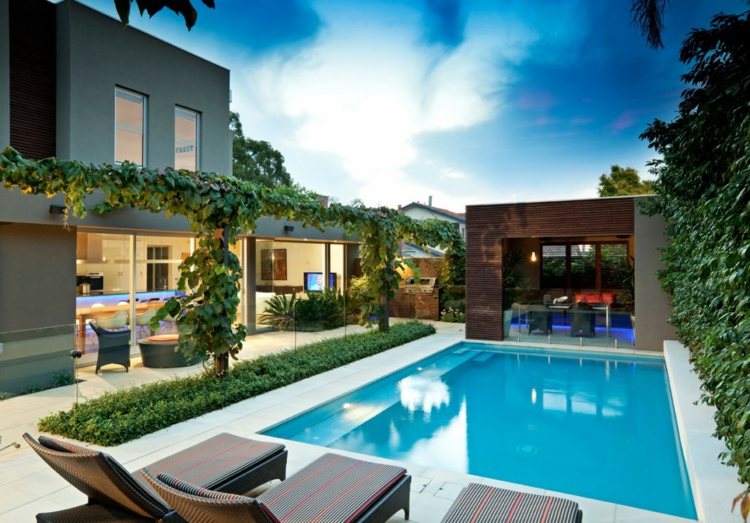 photo modern design pool