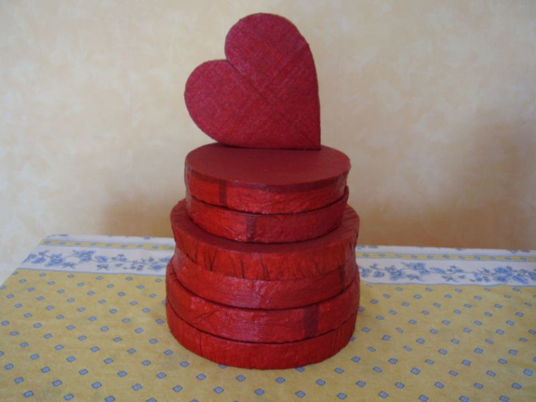 piece-wedding-cake-montee-epure-red-heart-love