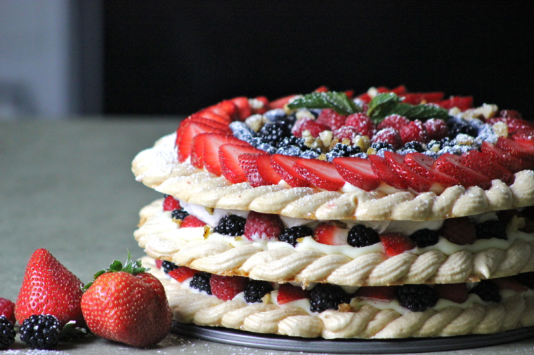 piece-montee-wedding-idea-different-fruit-strawberries