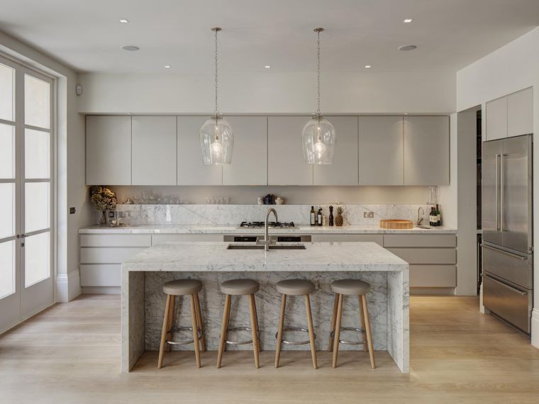 pinterest kitchen decor bar-marble-round stools