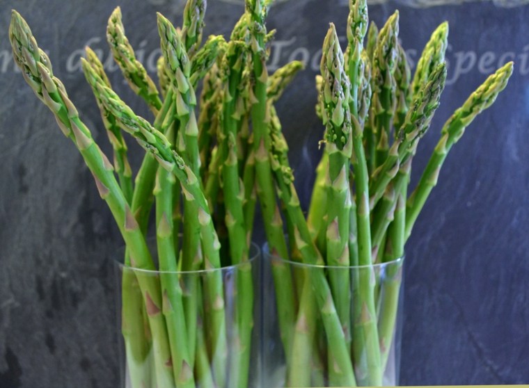 asparagus tumbuhan hijau dalaman