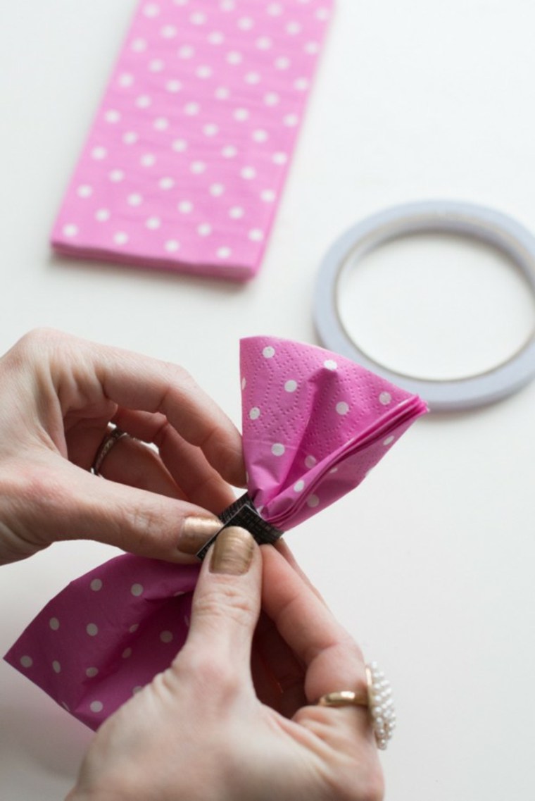 paper towels folding butterfly patterns