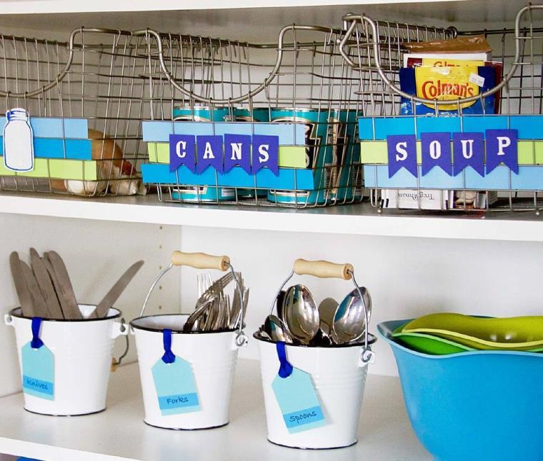 tip storage kitchen pots-cutlery-colors-shelves