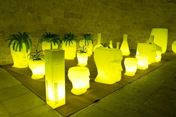 illuminated Vondom design pots