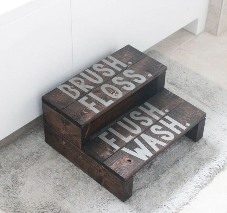 what to do in wooden pallet decoration bathroom idea DIY footstep