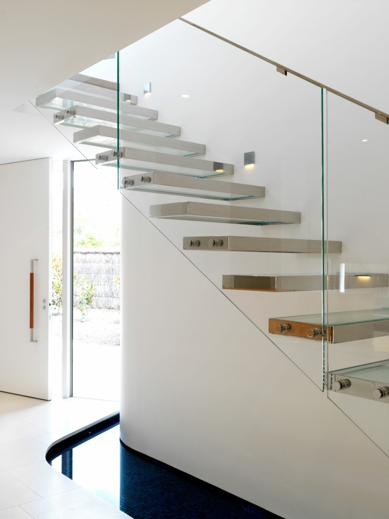 contemporary staircase banister with transparent guardrail