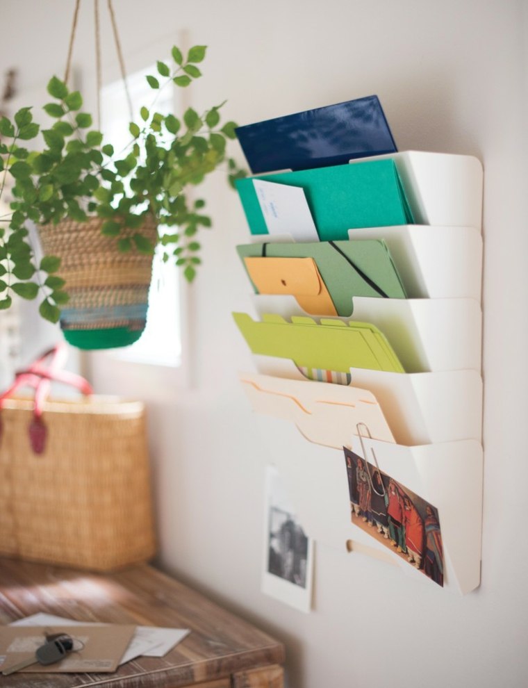 wall-mounted mail storage