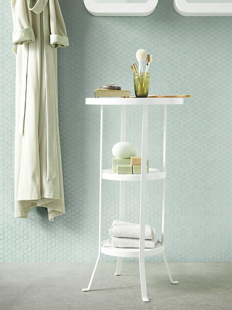 storage-room-of-bath-shelves-wall space