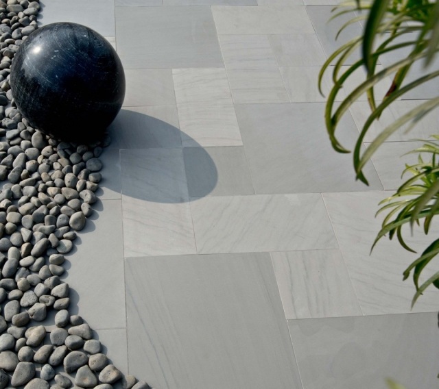 coating ground-outside-original-idea-pebble tiles