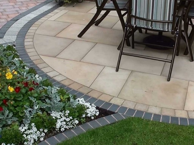 coating ground-outside-original-idea-stones-geometric shape