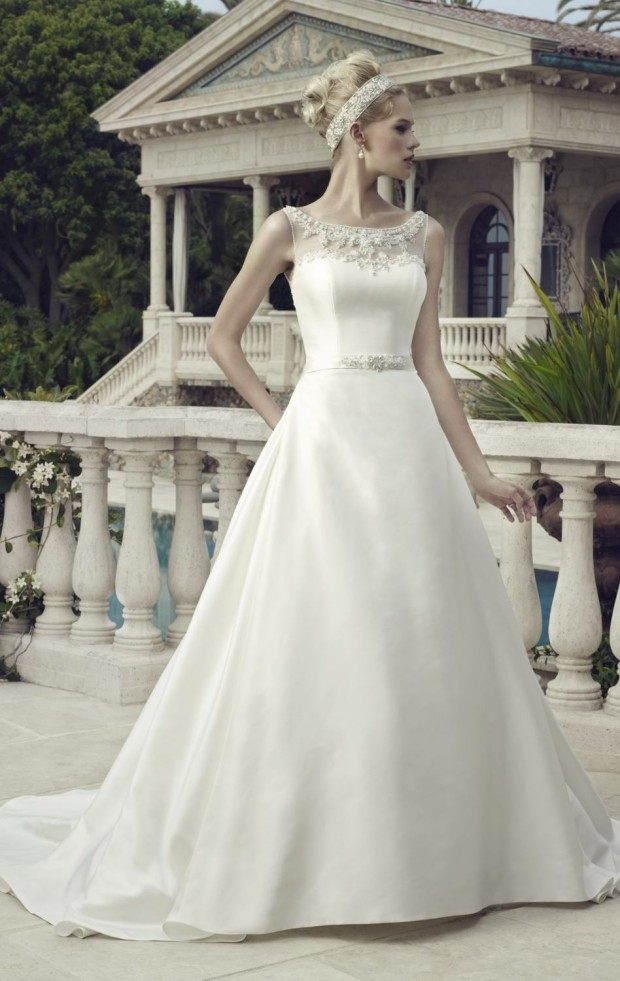 interesting glamorous wedding dress