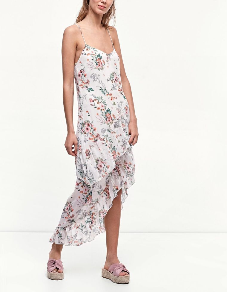 kjoler-of-bryllup-tema-boheme-chic-stil-hippie-prints Stradivarius