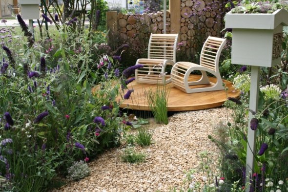 garden rockery relaxing space